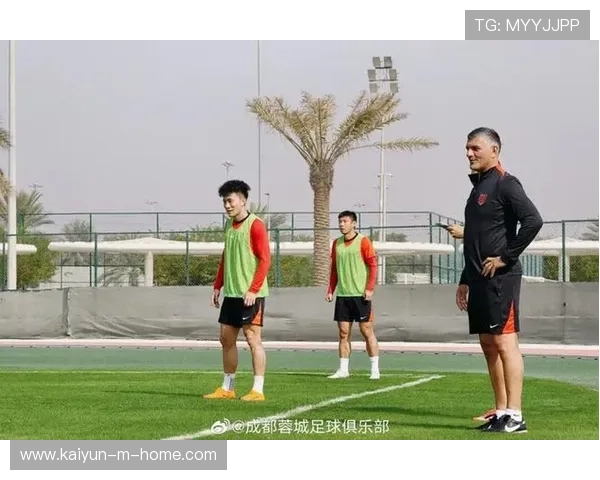 成都蓉城新帅阿洛伊西执教首秀 阵型调整效果待观察