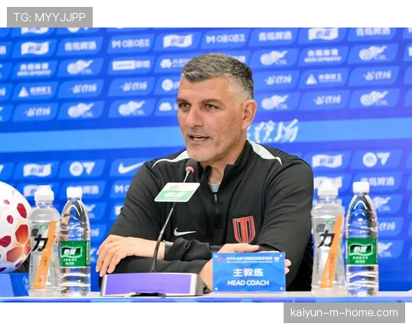 阿洛伊西战术革新见效 蓉城攻防转换效率冠绝联赛